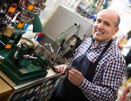 Como Identificar Quando a Fechadura Precisa Ser Trocada em Fortaleza: 6 Dicas carlos silva chaveiro 1